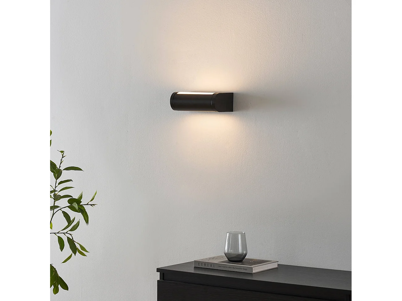 Petite applique LED rectangulaire noire pour extérieur - Ilona