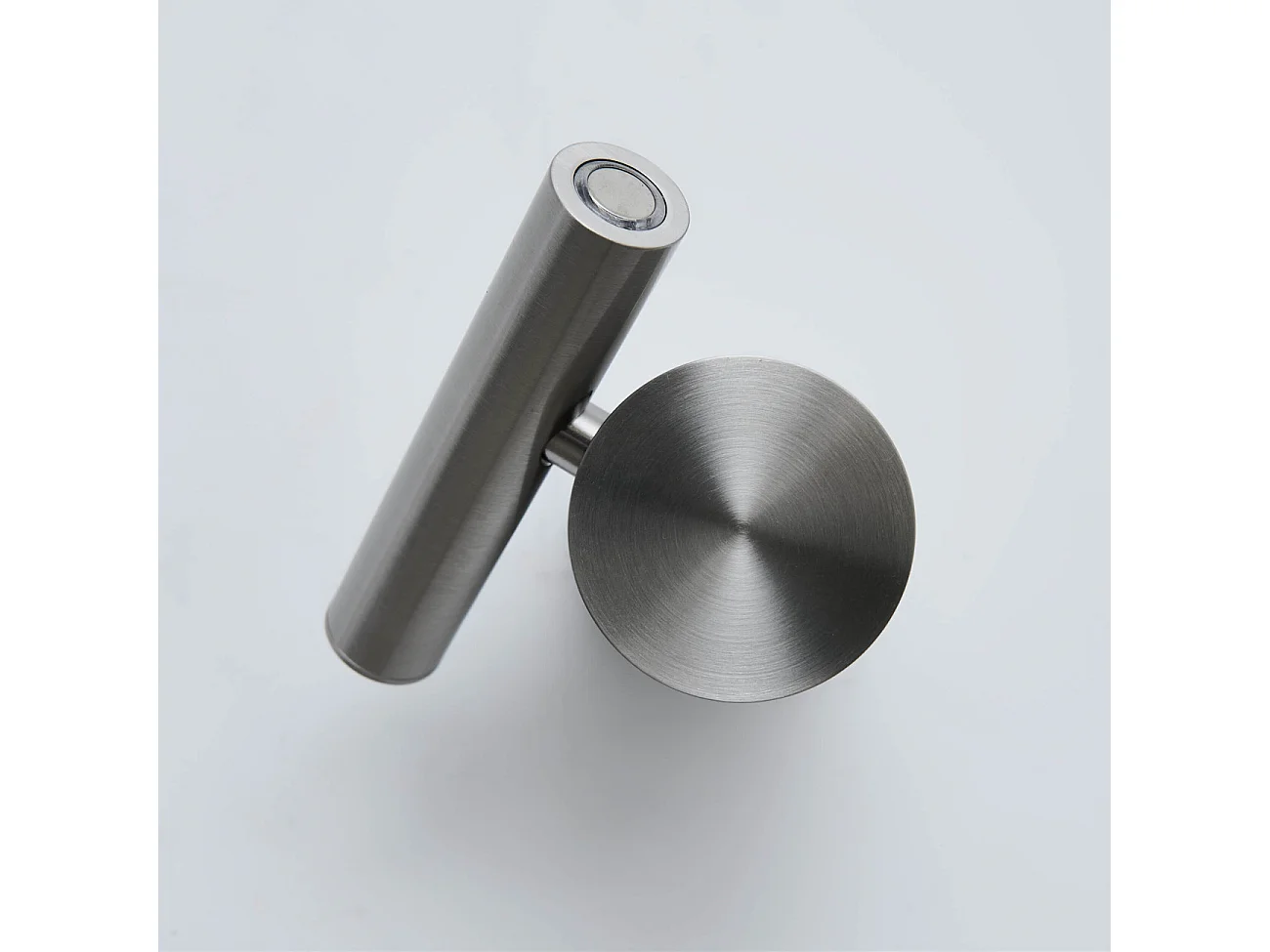 Applique liseuse orientable et dimmable design chromé - Isévia