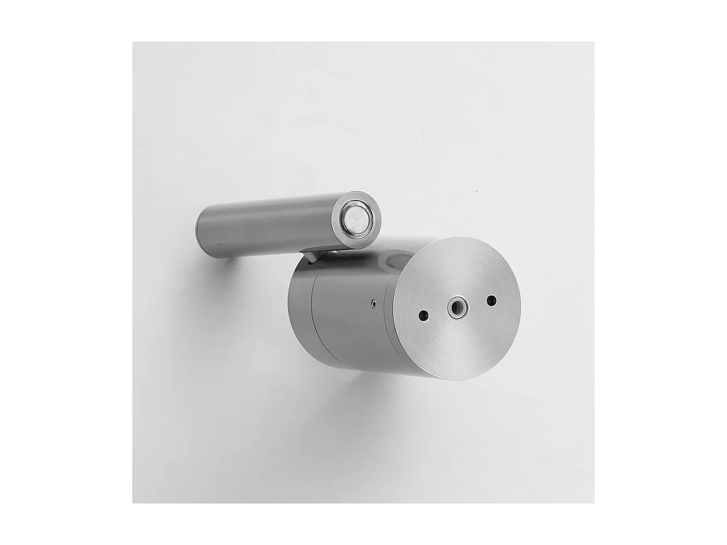 Applique liseuse orientable et dimmable design chromé - Isévia