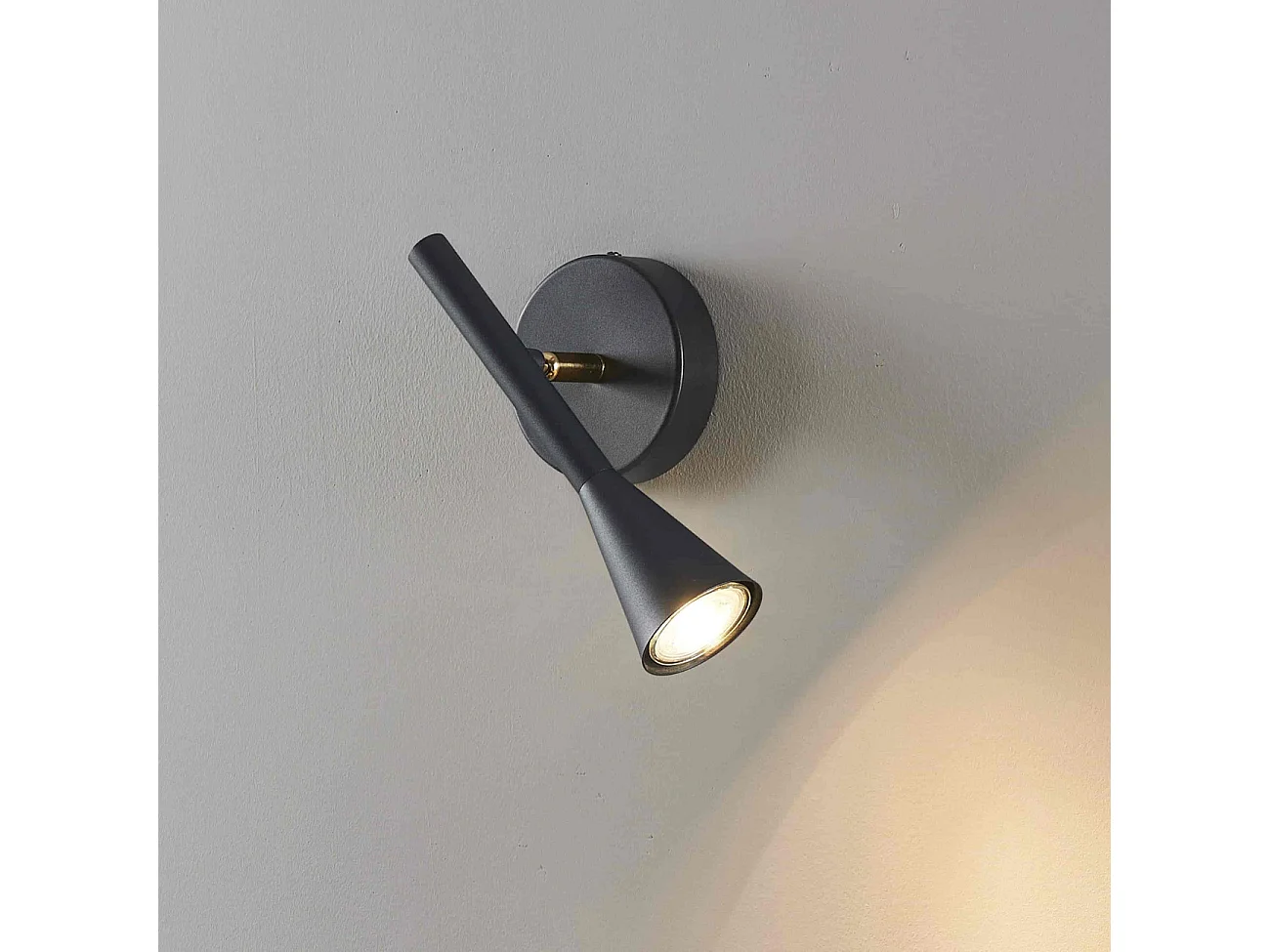 Applique liseuse noire orientable au design moderne - Holen