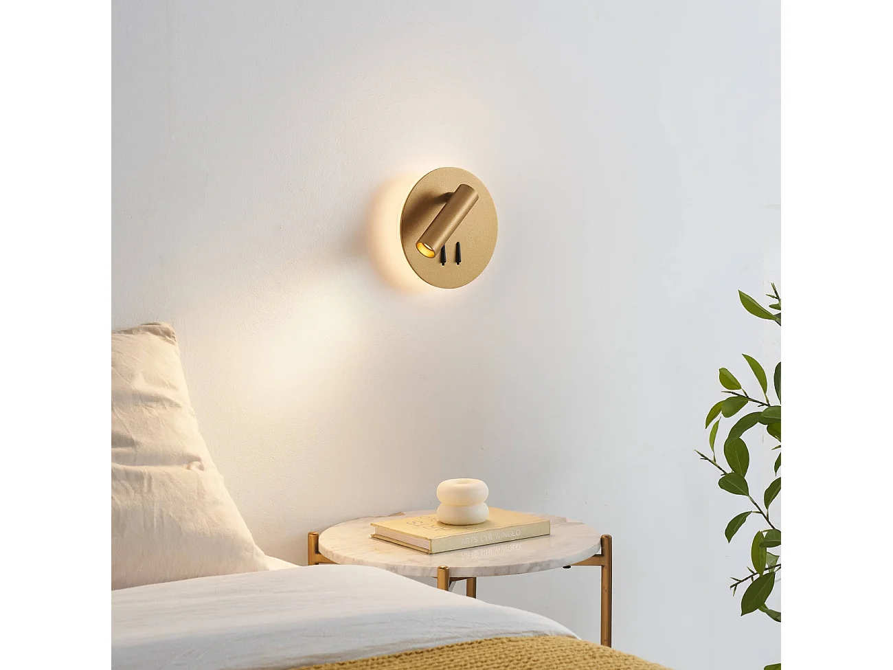 Liseuse tendance double LED et interrupteur doré - Bilbao