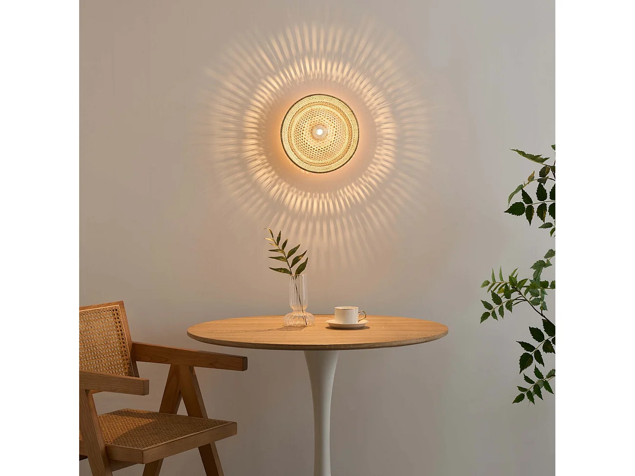 Applique ou plafonnier moderne en rotin jolis reflets décoratifs - Serelina