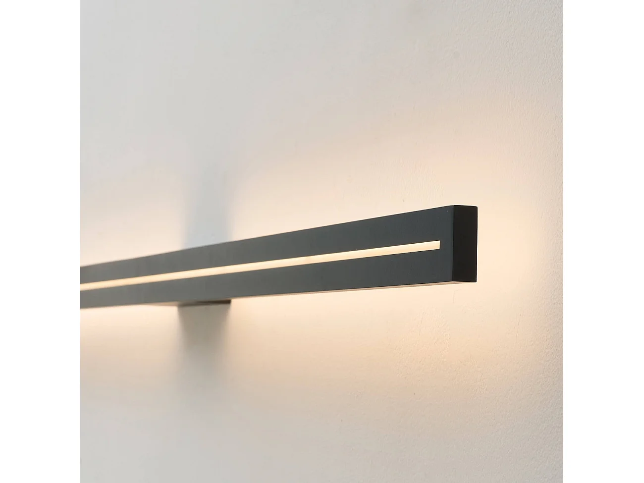 Applique noire long rectangle LED indirect 120 cm IP54 - Noméris