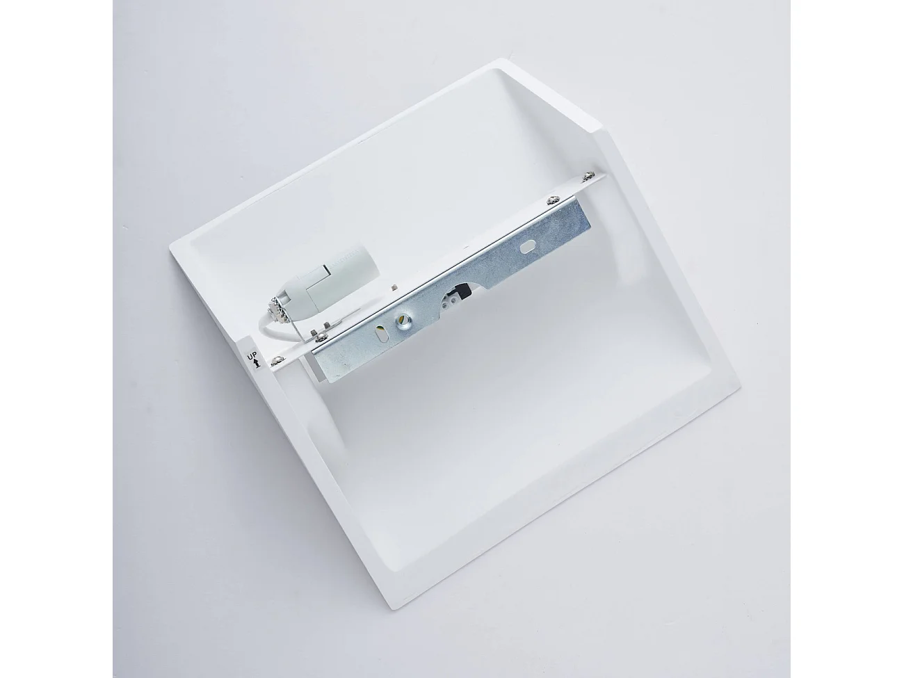 Applique blanche carré incliné en gypse - Norys