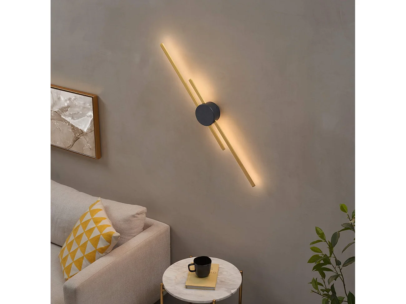 Grande applique laiton socle noir aux lignes épurées 89 cm - Pia