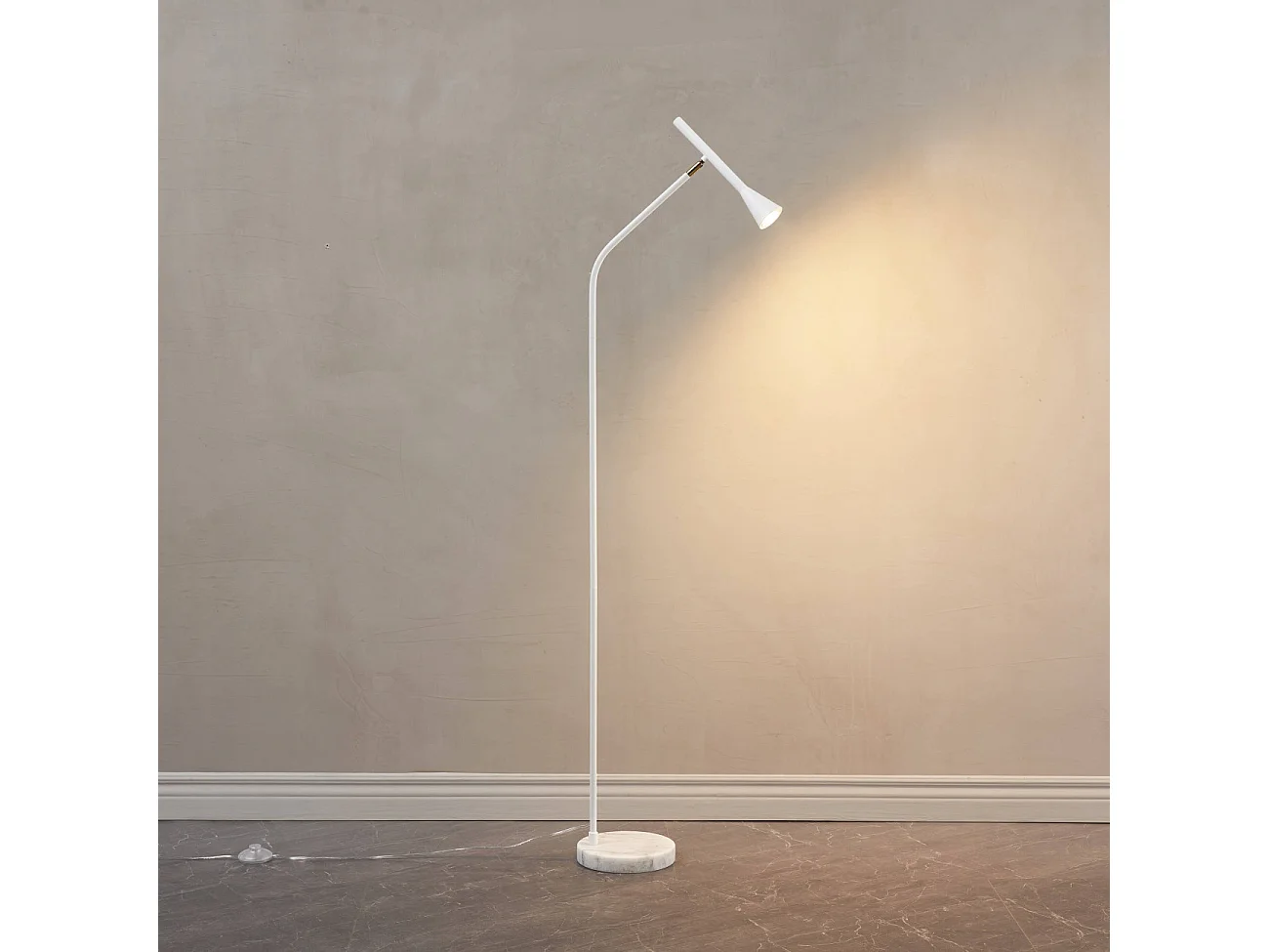 Lampadaire blanc liseuse conique et socle en marbre - Holen