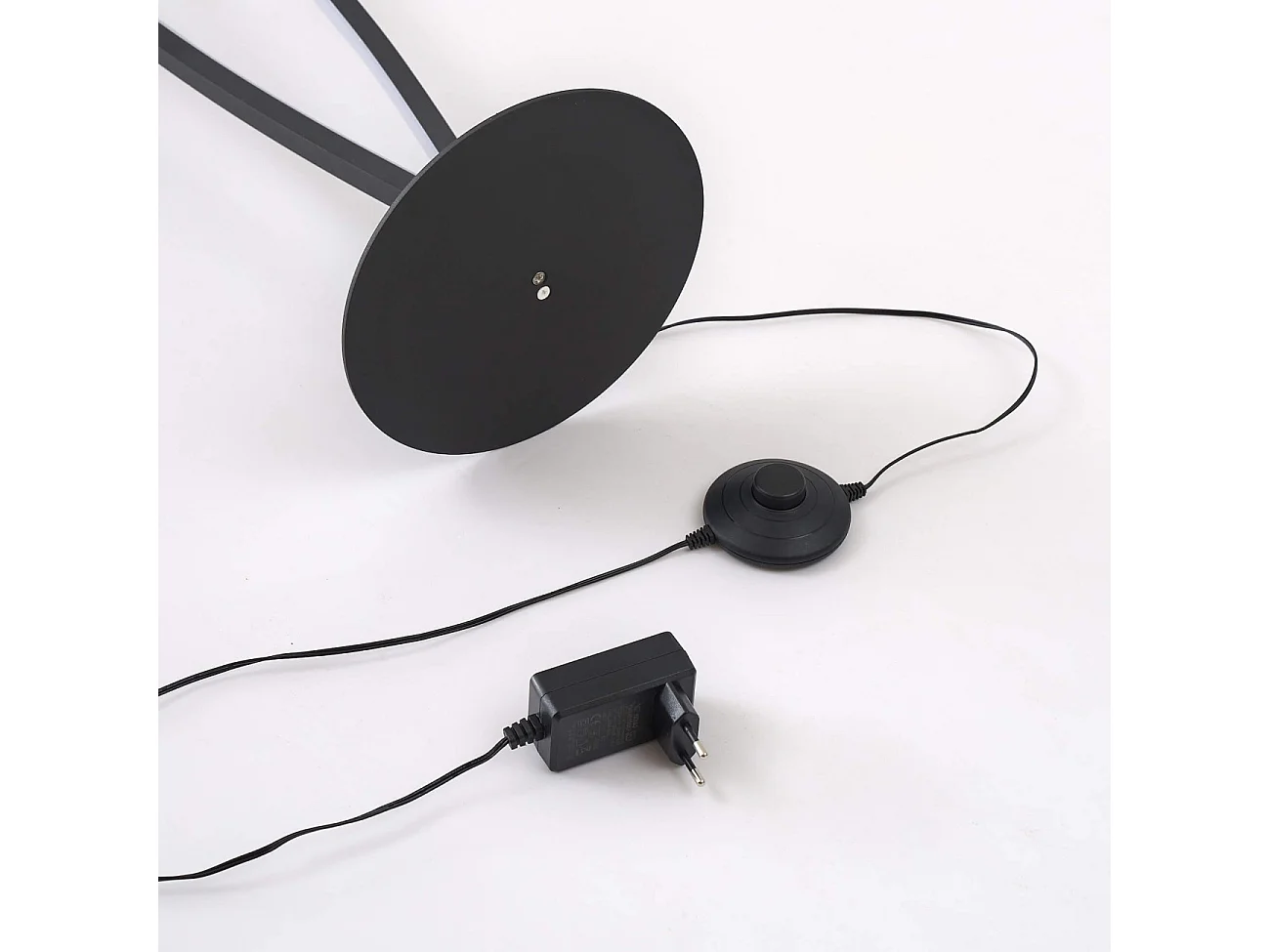 Lampadaire noir dimmable avec bras LED entrelacés - Elzo