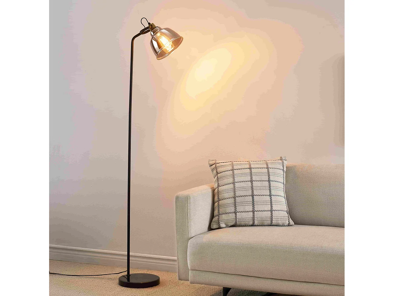 Lampadaire industriel noir verre fumé style atelier vintage - Linz