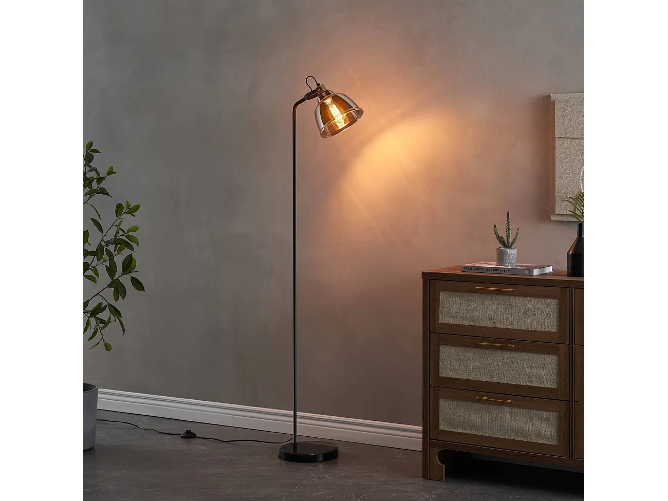 Lampadaire industriel noir verre fumé style atelier vintage - Linz