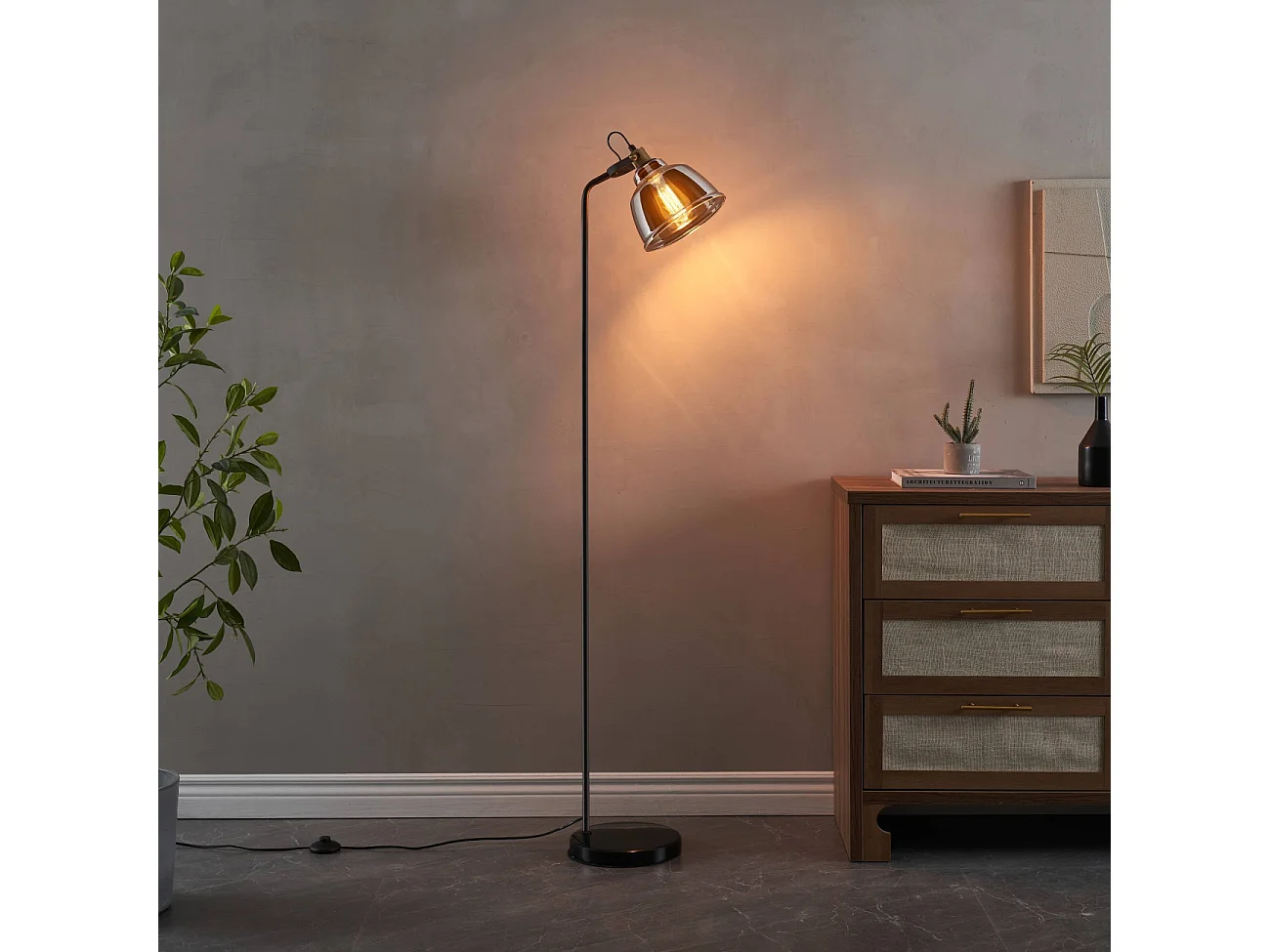 Lampadaire industriel noir verre fumé style atelier vintage - Linz