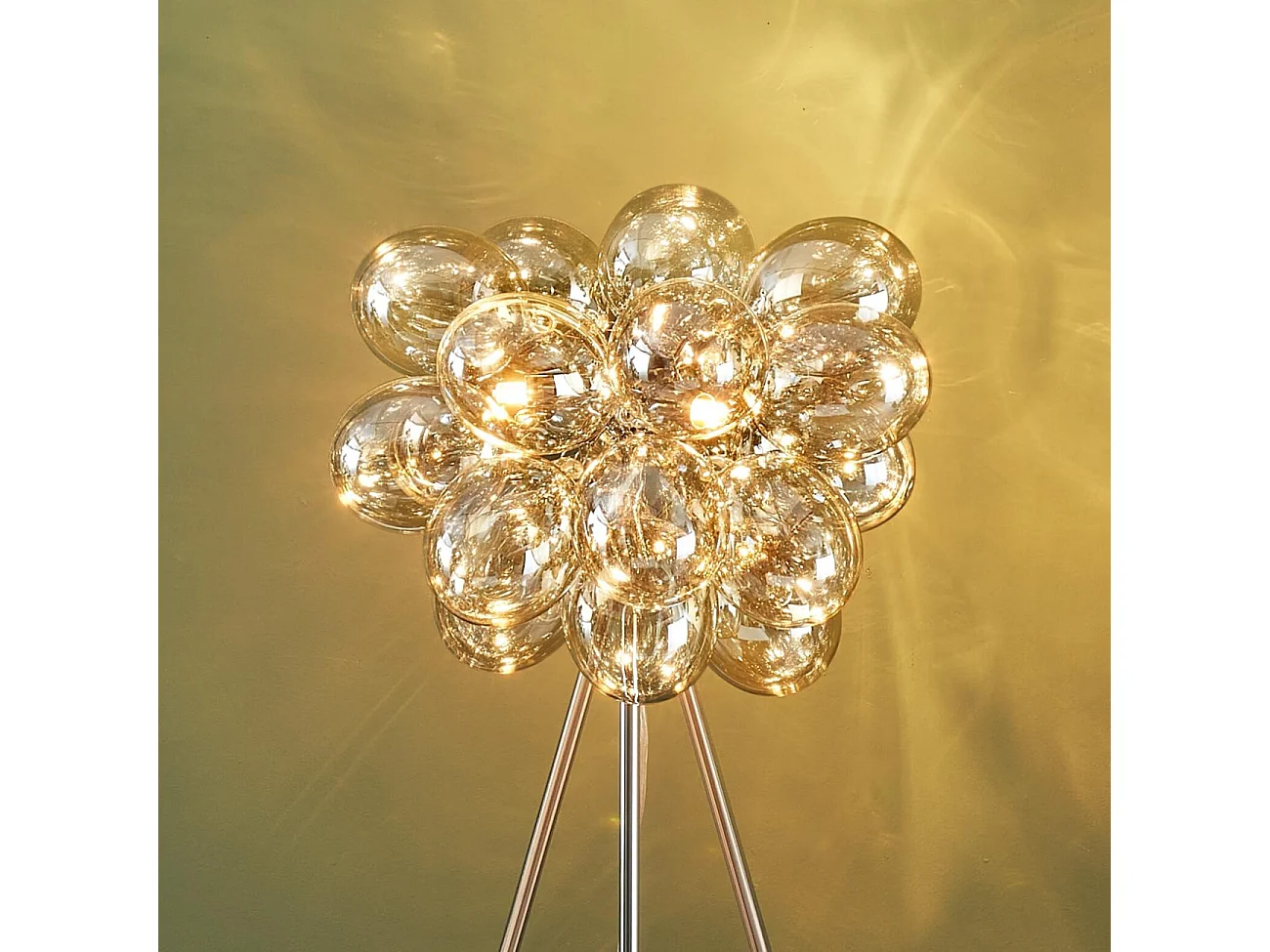 Lampadaire trépied chromé verre ambré ultra décoratif  - Bartali