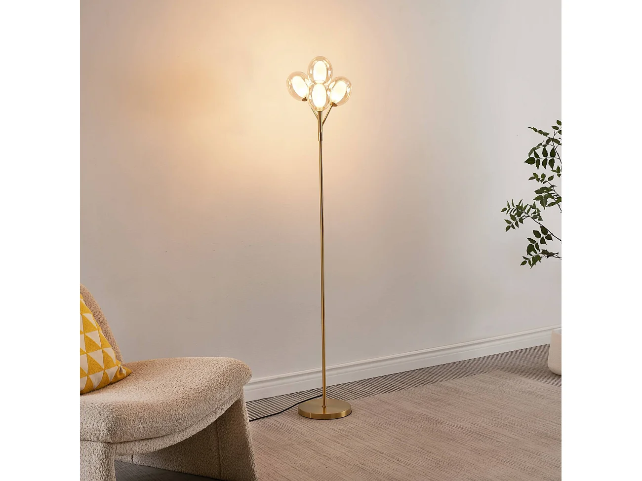 Lampadaire doré grappe de quatre verres doublé 165 cm - Seryn