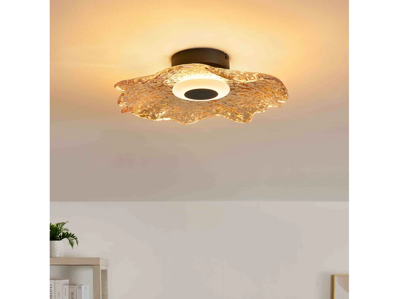 Plafonnier ou applique LED en verre ambré forme ondulée - Lioria