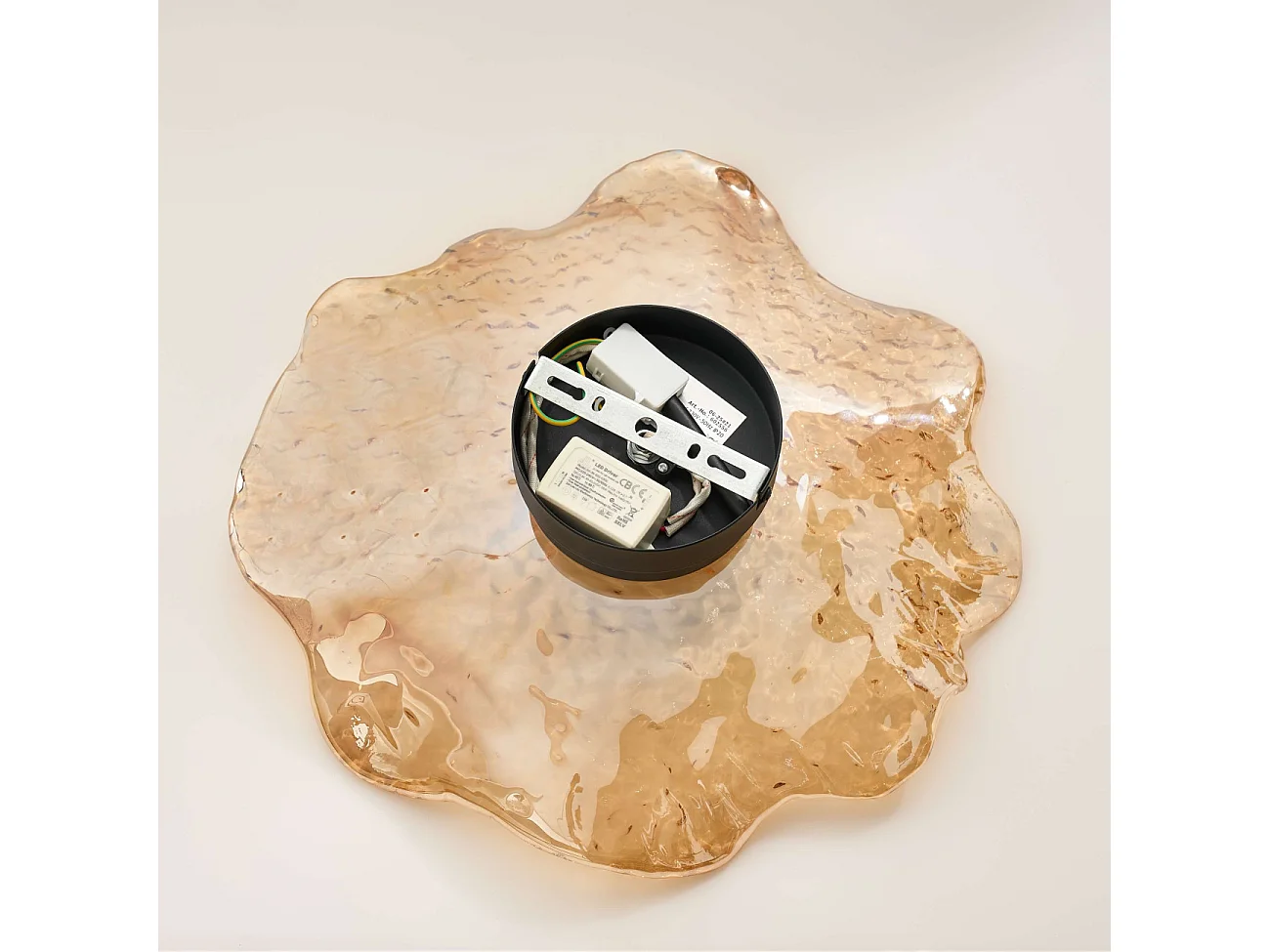 Plafonnier ou applique LED en verre ambré forme ondulée - Lioria