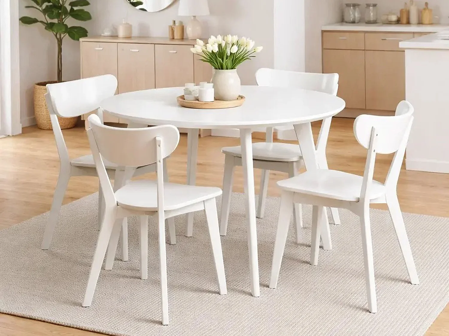 Esszimmergarnitur Lumo – runder Tisch mit 4 Stühlen, Farbe Weiß