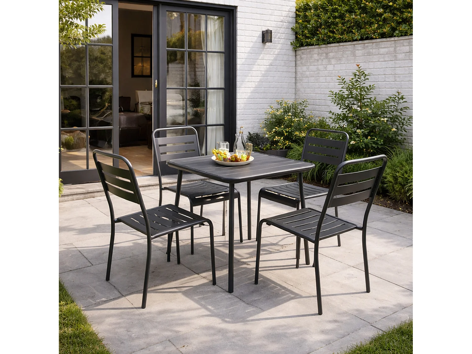 Ensemble table de jardin carrée 70cm et 4 chaises BERGAME