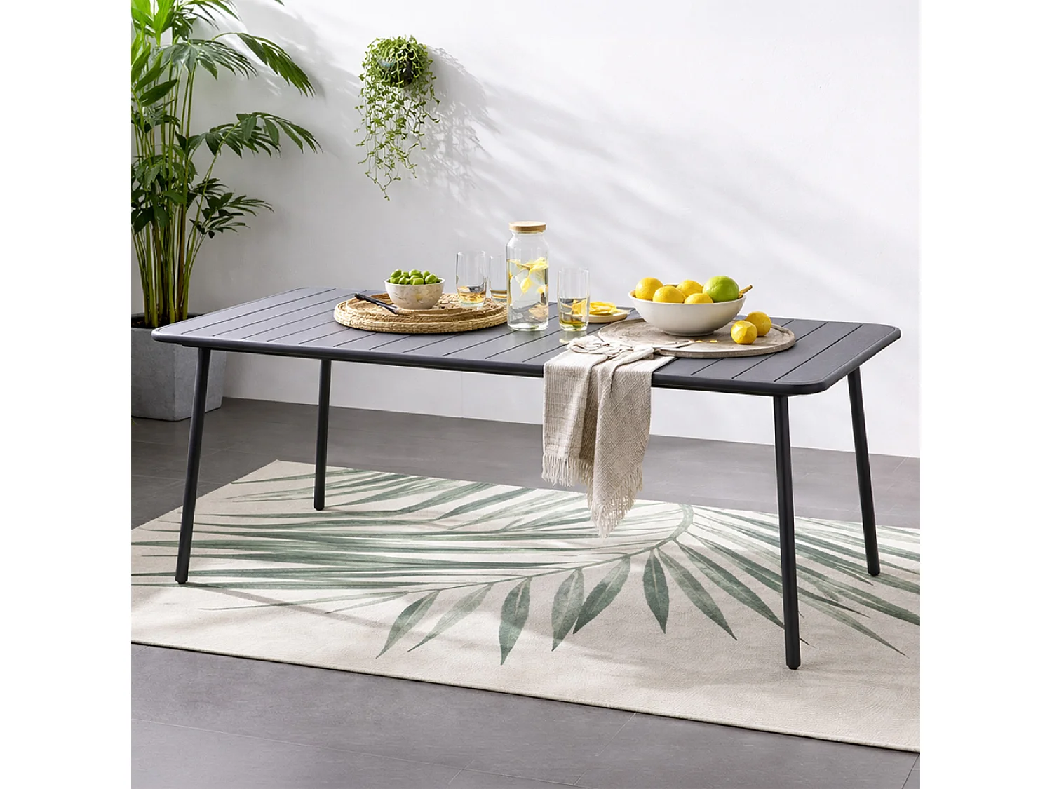 Table de jardin 6 places 160cm gris foncé BERGAME