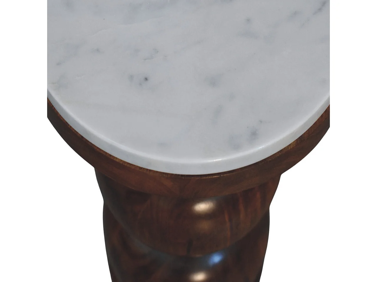 Artisan Furniture Beistelltisch Bulun aus Massivholz mit Marmorplatte, weiß und braun