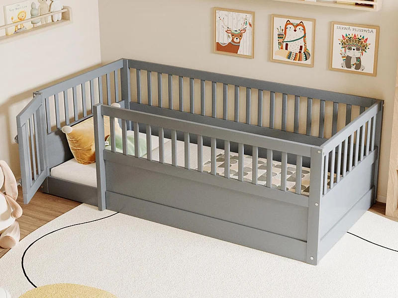 Kinderbed 90 x 200 cm - houten bedframe - met veiligheidshekken - met deur - grijs​ (lattenbodem niet inbegrepen)
