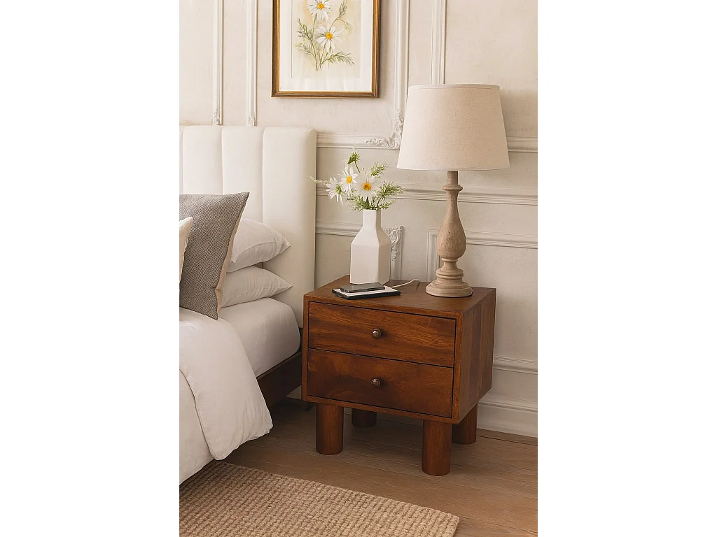 Artisan Furniture Tula Nachttisch mit 2 Schubladen aus Kastanienholz