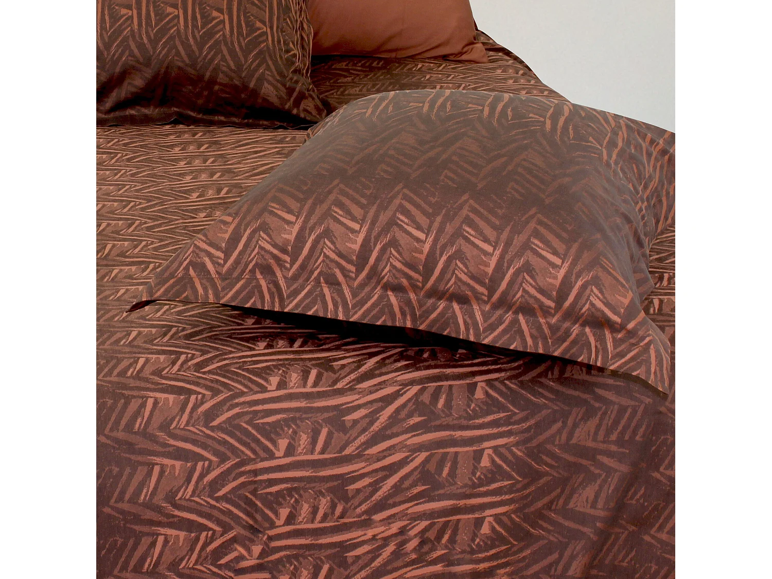 Parure de lit 260x240 cm Satin de coton OPERA Marron foncé