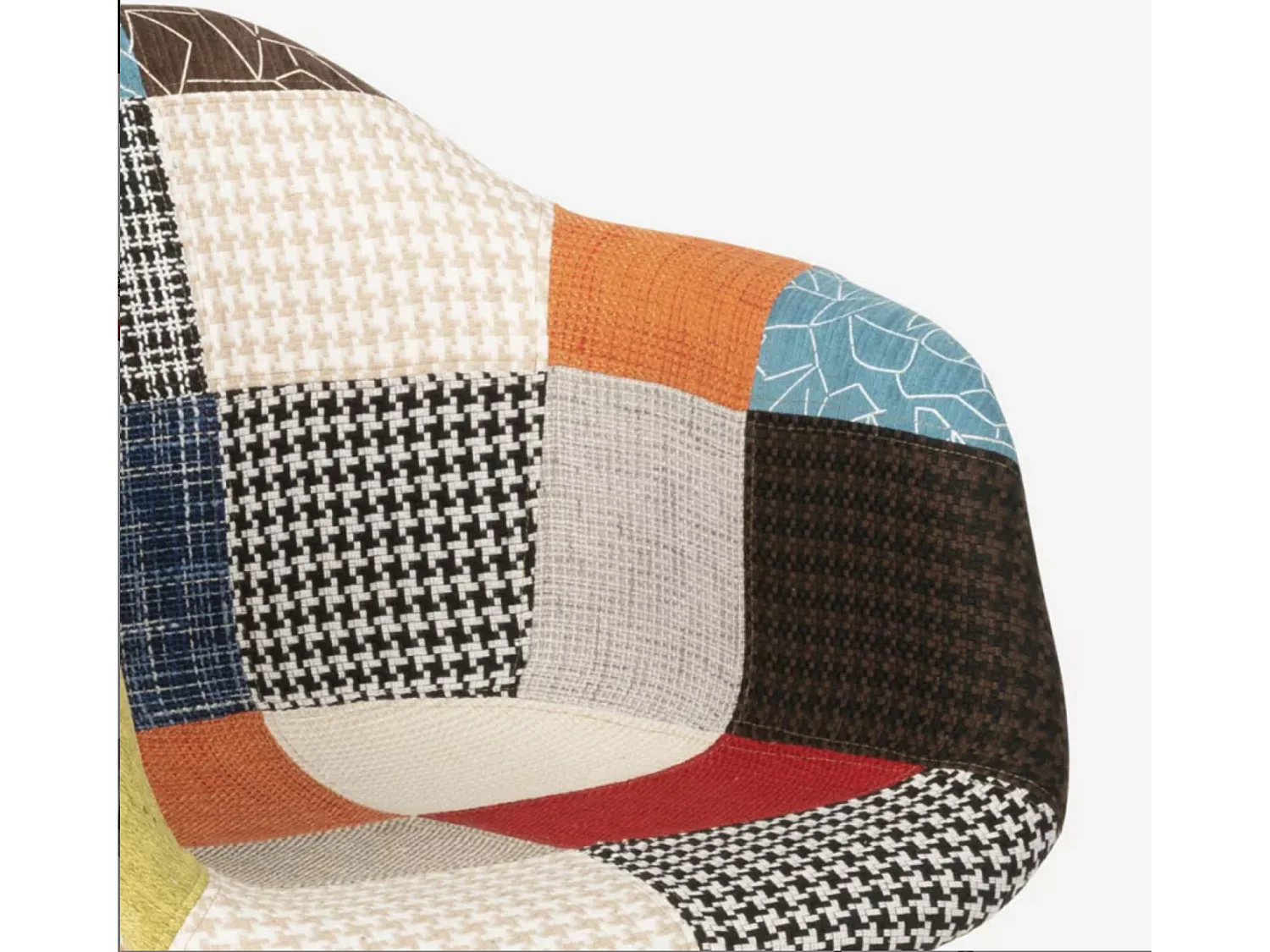 Fauteuil tissu patchwork et pied chêne clair Tarkal