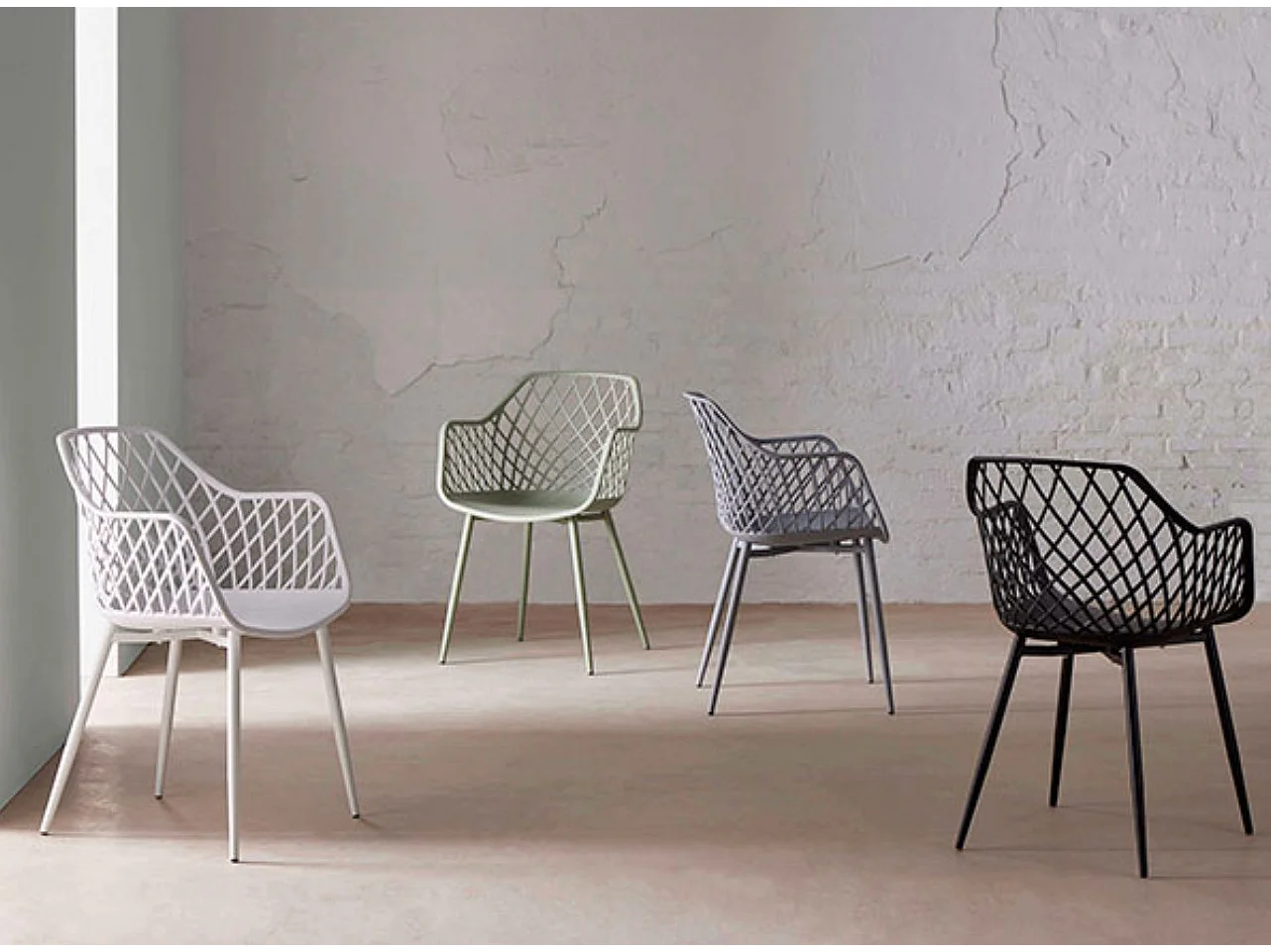 Chaise avec accoudoir polypropylène karlo-Vert amande