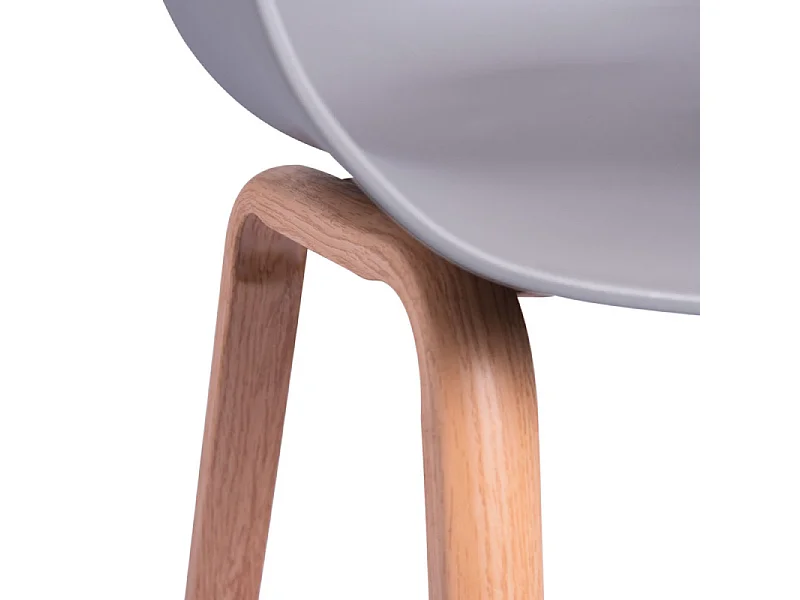 Chaise scandinave avec accoudoir blanc et pied naturel Wau
