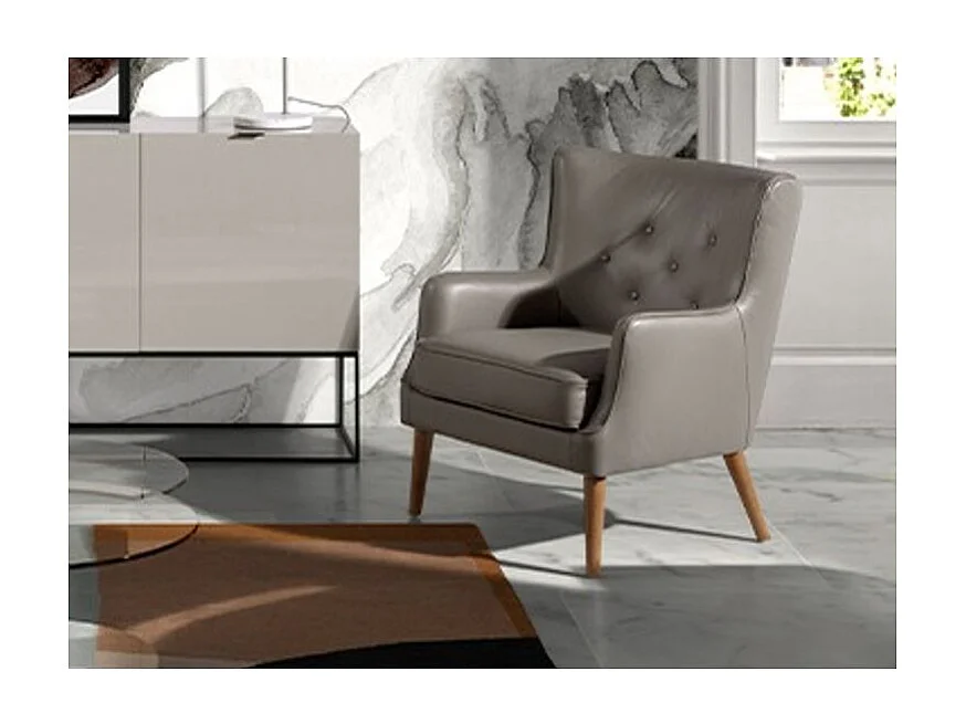 Fauteuil capitonné en bois massif et cuir gris Zania