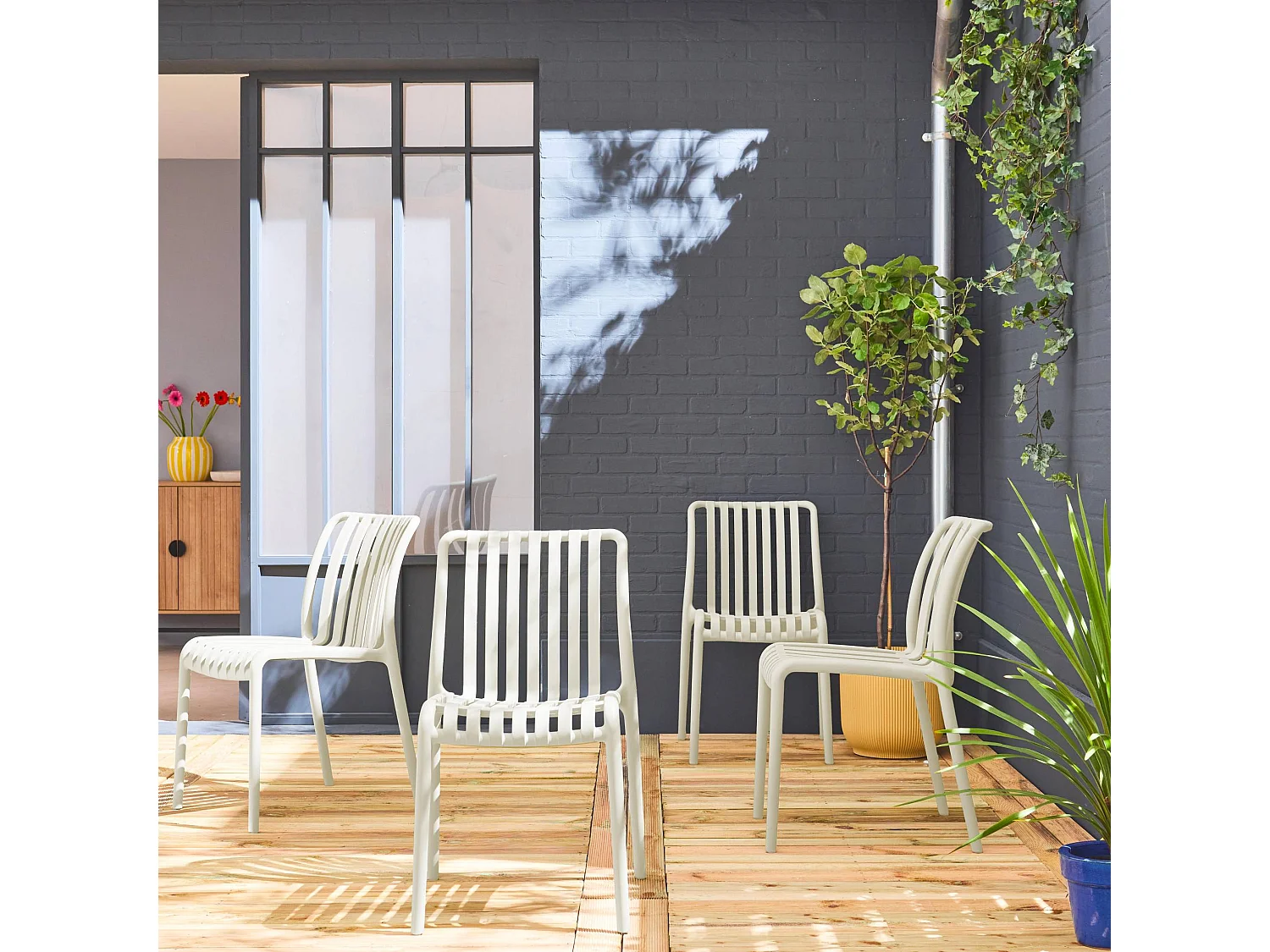 Silla de jardín de plástico, apilable, set de 4 beige