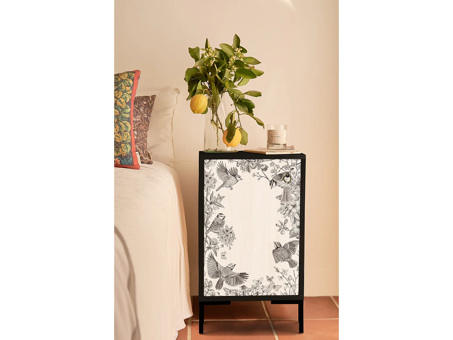 Table de chevet en MDF avec imprimé