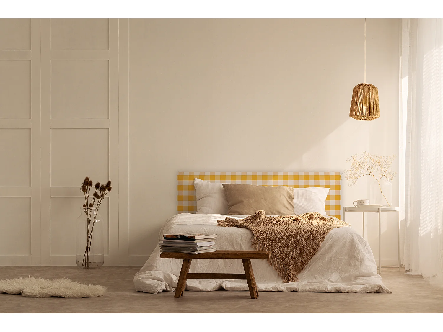 Tête de lit tapissée en vichy jaune 165x52cm