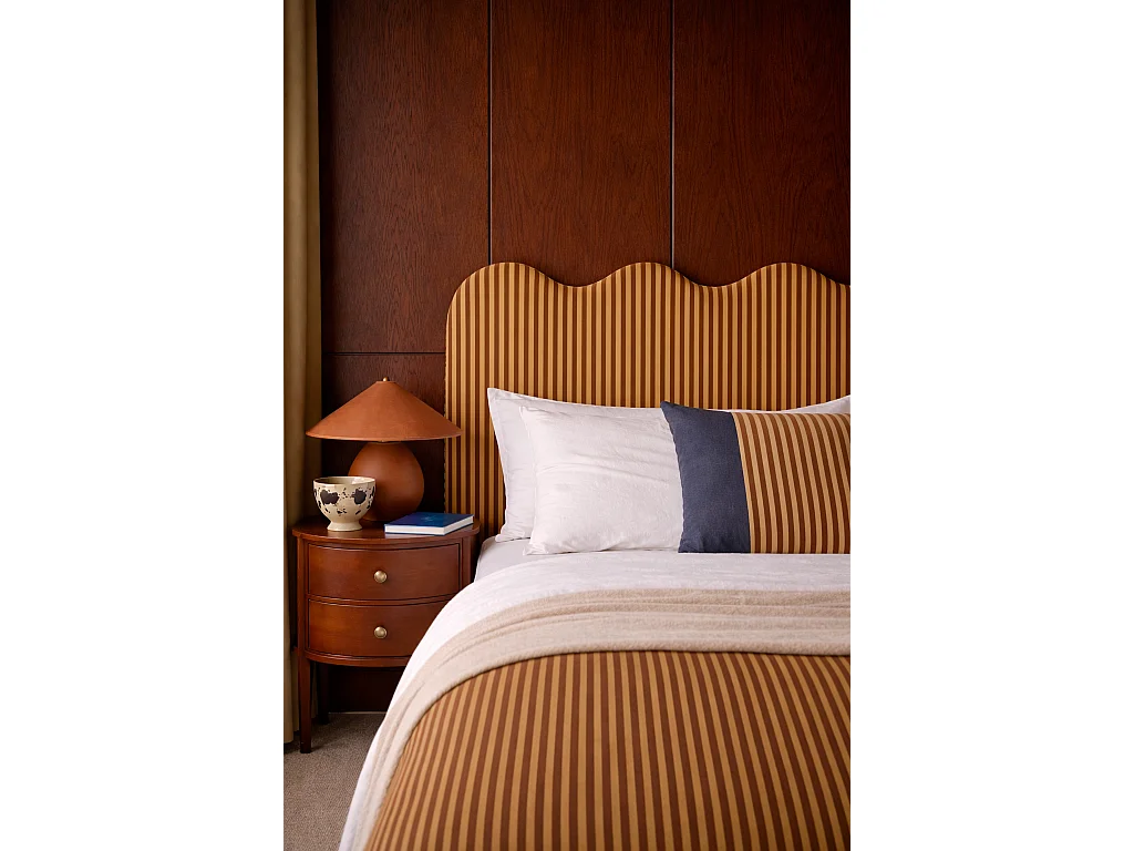 Cabecero tapizado forma ondulada 160x73,5cm HECHO EN ESPAÑA