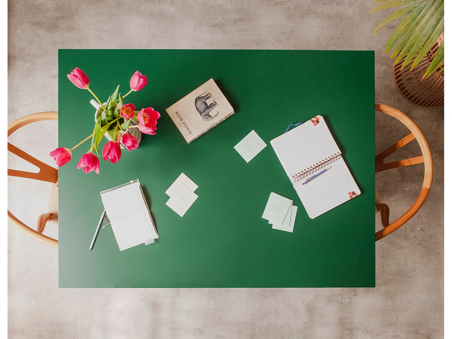 Table à manger rectangulaire panneau tratifié 3cm Vert Cèdre 90x120