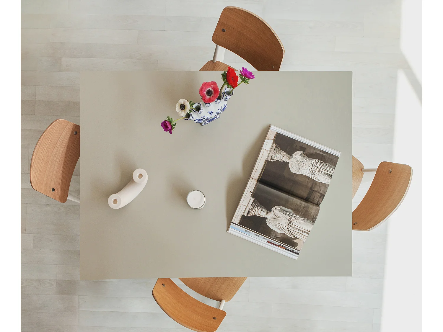 Table à manger rectangulaire en panneau tratifié 3cm Taupe 90x120