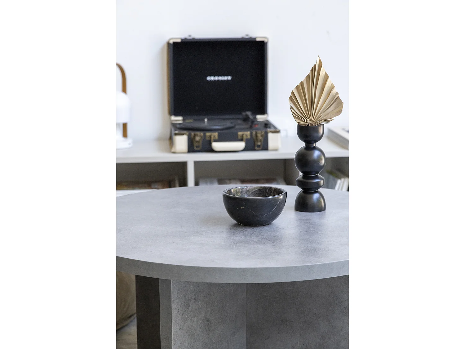 Runder Couchtisch, Laminatplatte, Mikrozement-Effekt, 80 cm