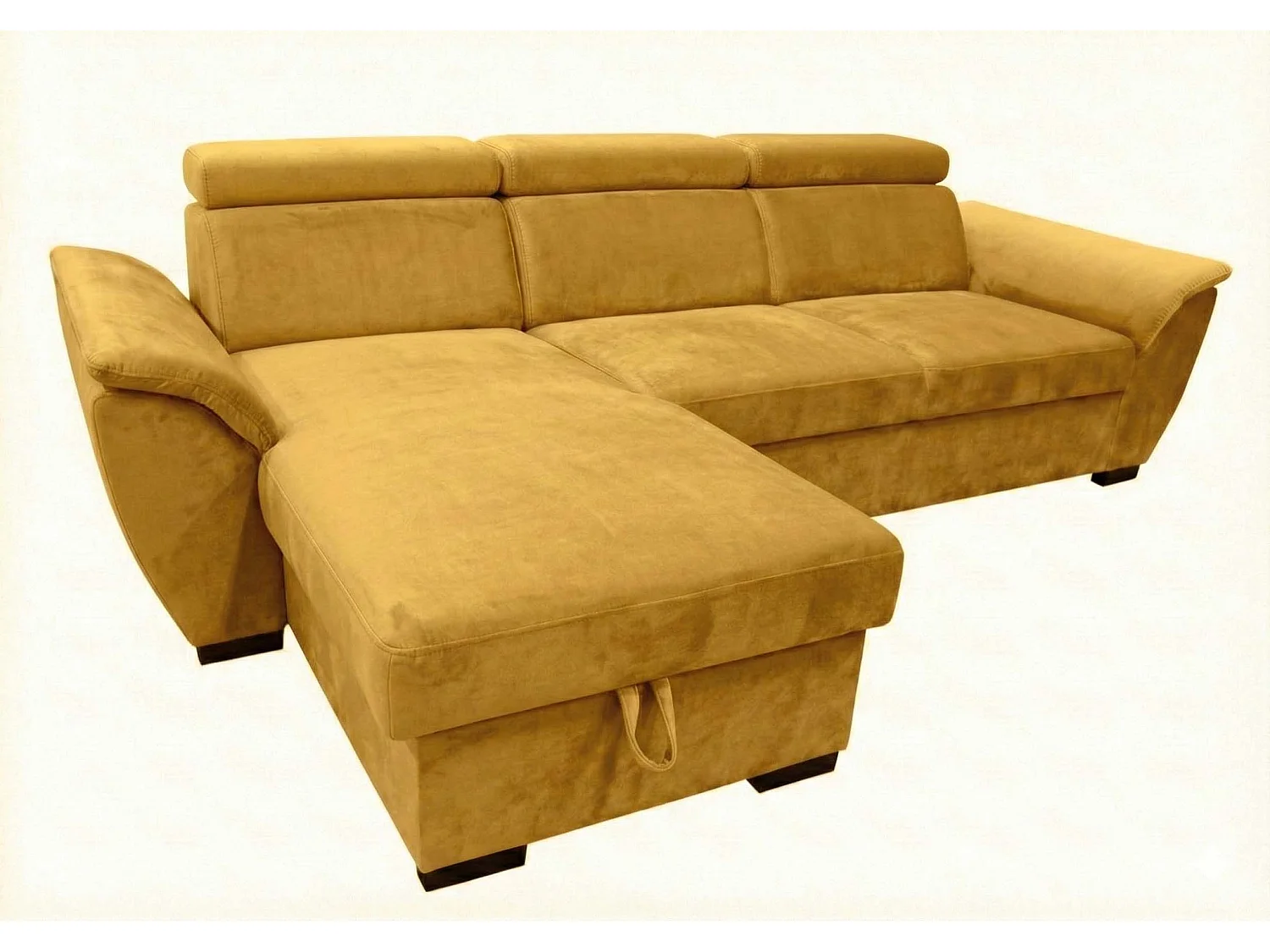 Stella-nowoczesna sofa z eleganckim wykończeniem