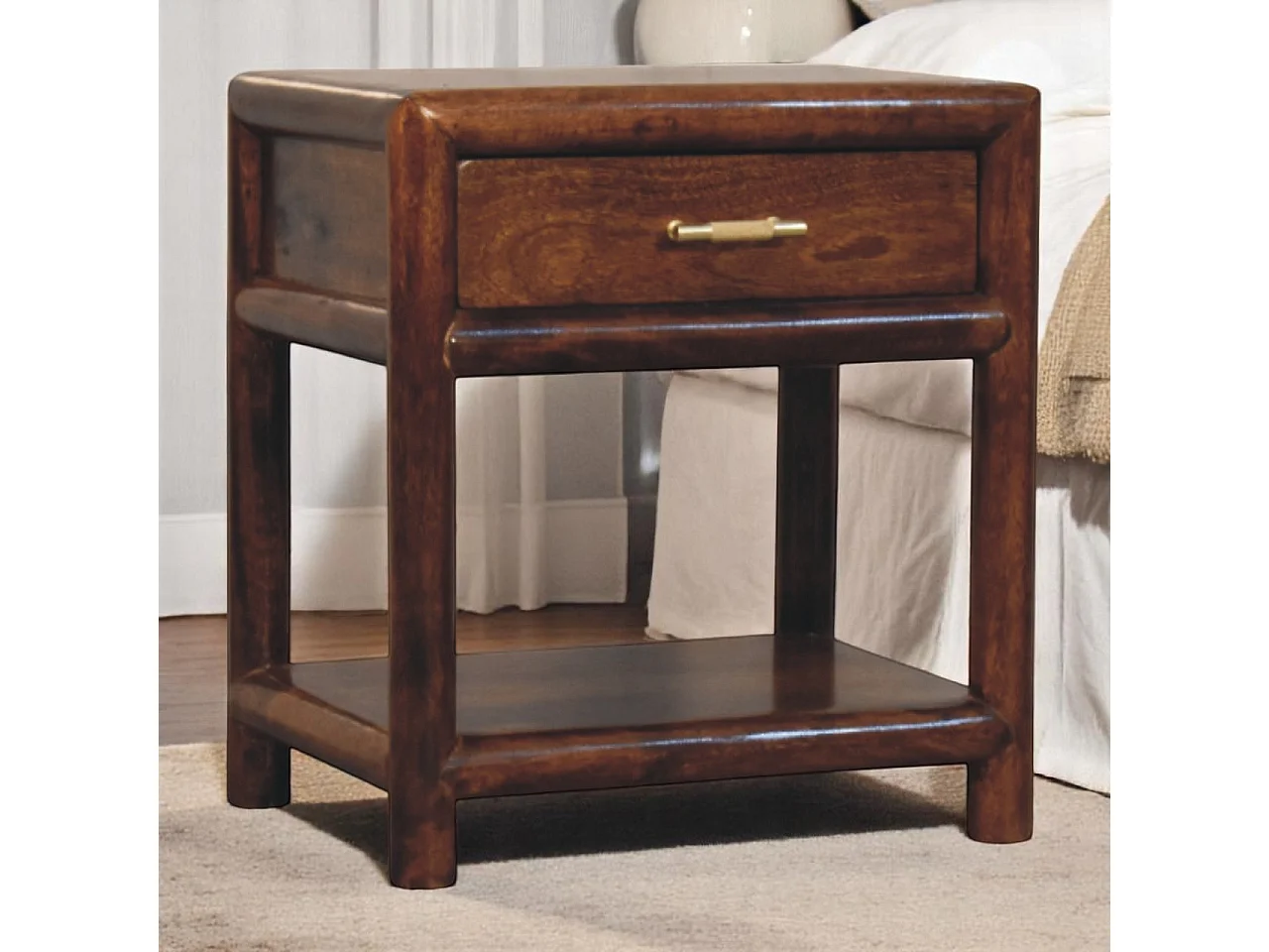 Artisan Furniture Nachttisch Regency in Chestnut-Optik