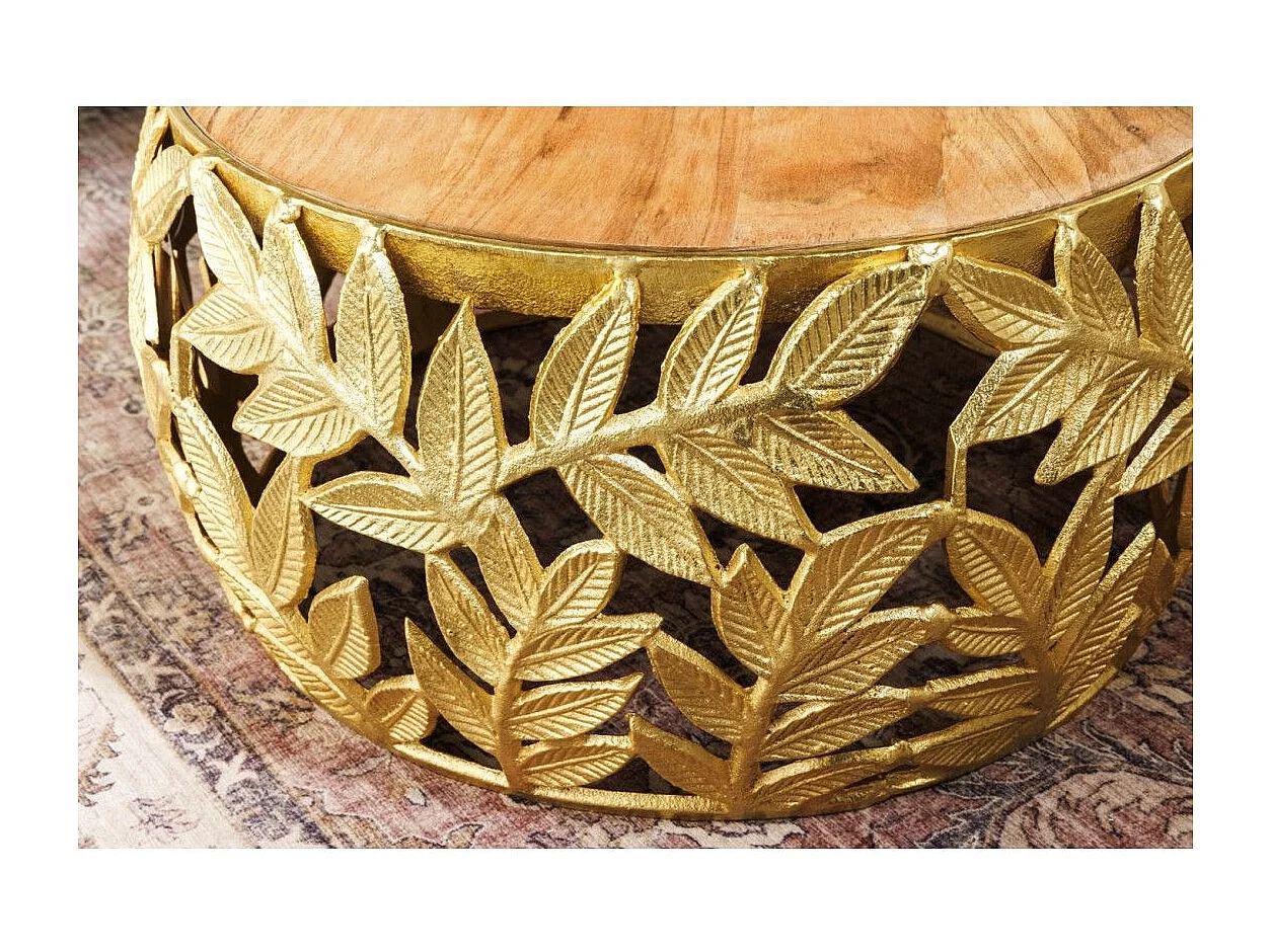 Lot van 2 gouden METRIX salontafels met bladmotief – Design salontafels van aluminium en acaciahout