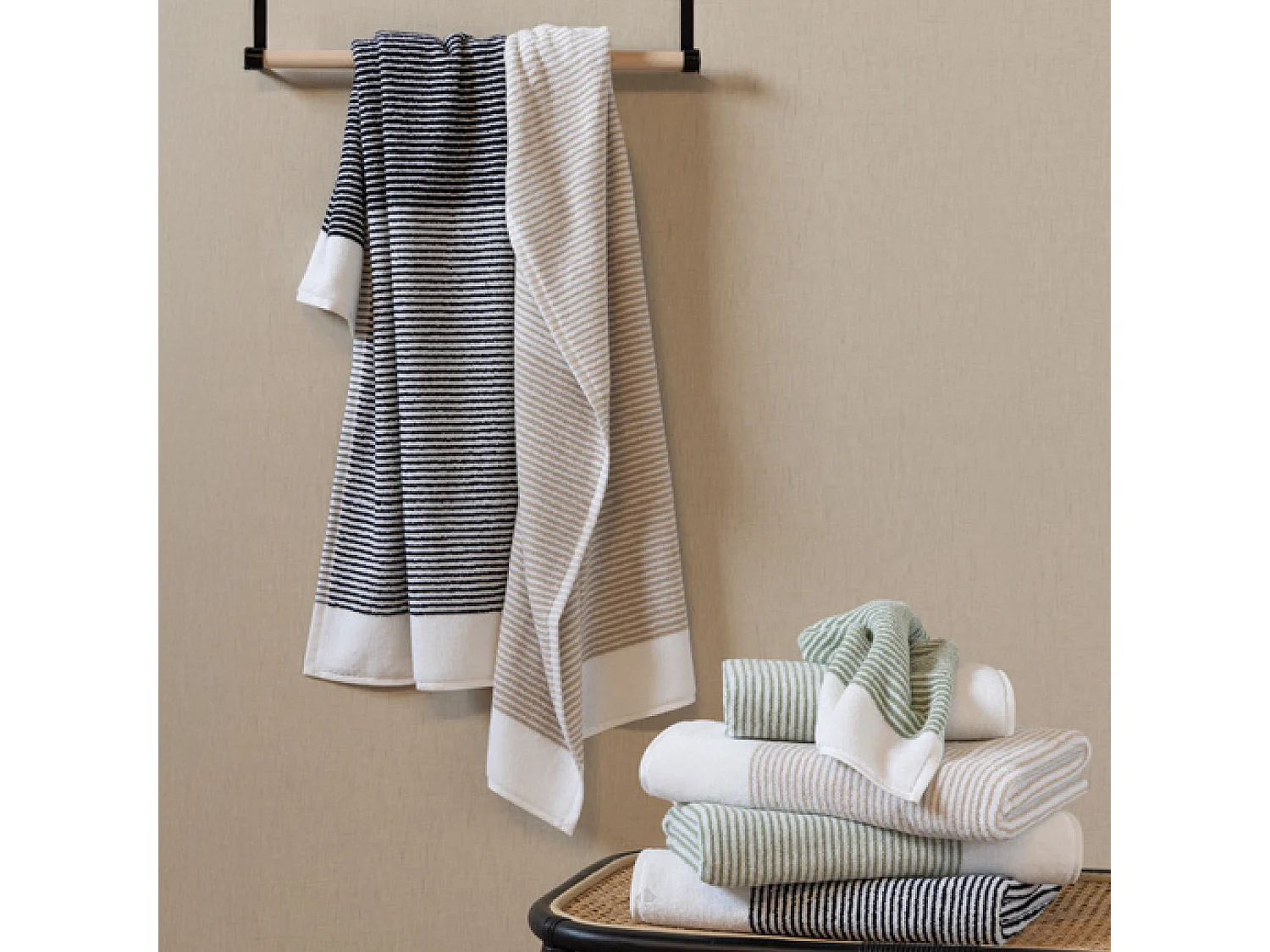 Parure de bain 7 pièces collection HORIZON pur coton à rayures vert