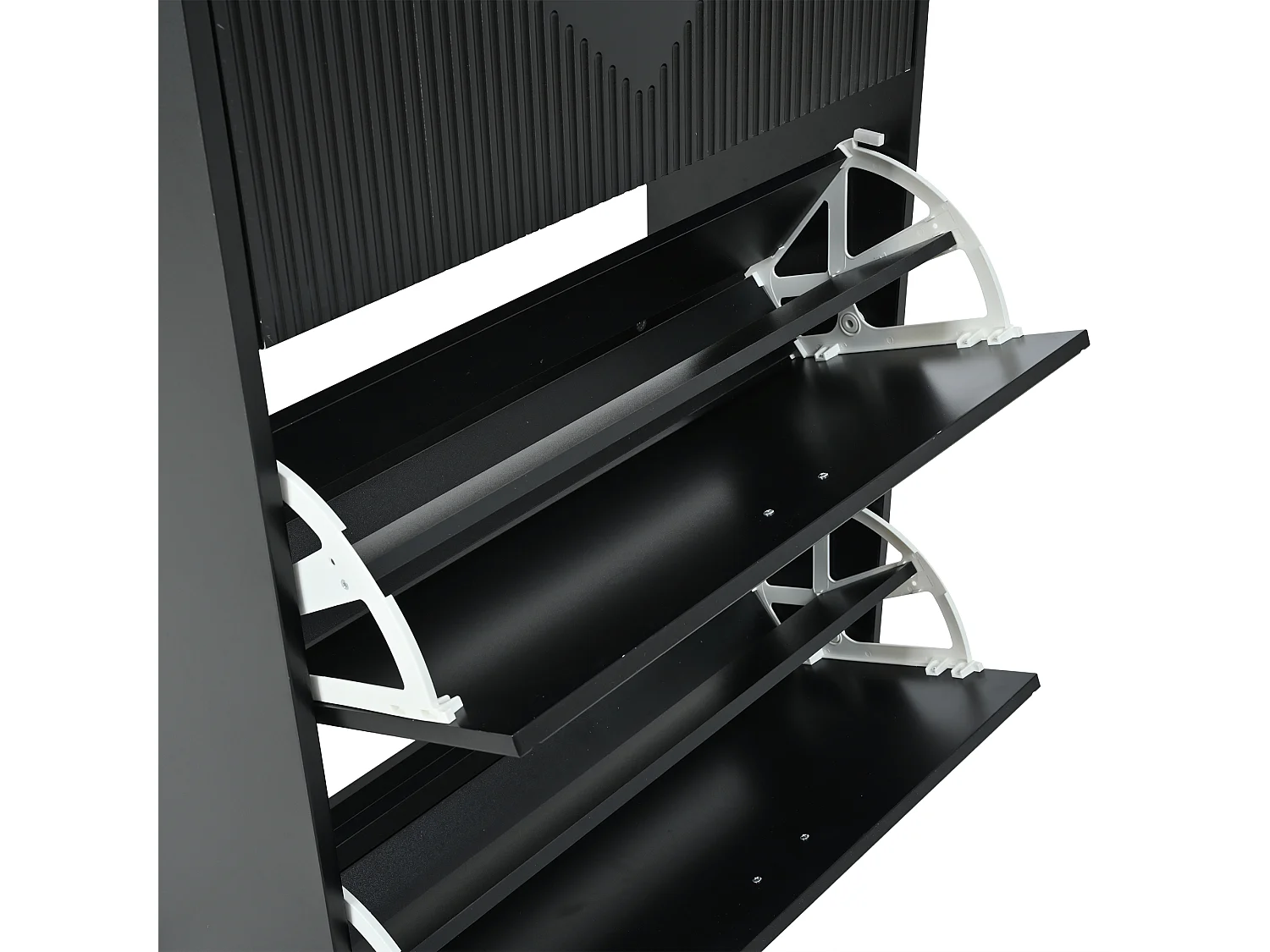 Meuble à chaussures noir avec 3 portes abattantes et 6 compartiments