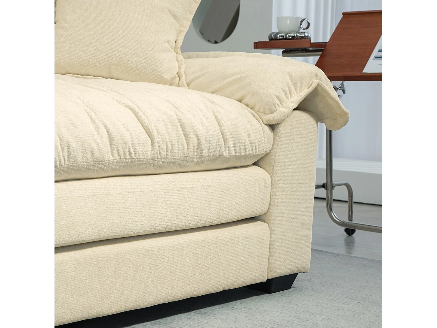 Canapé 2 places et fauteuils pivotant en tissu chenille beige - Avec coussins