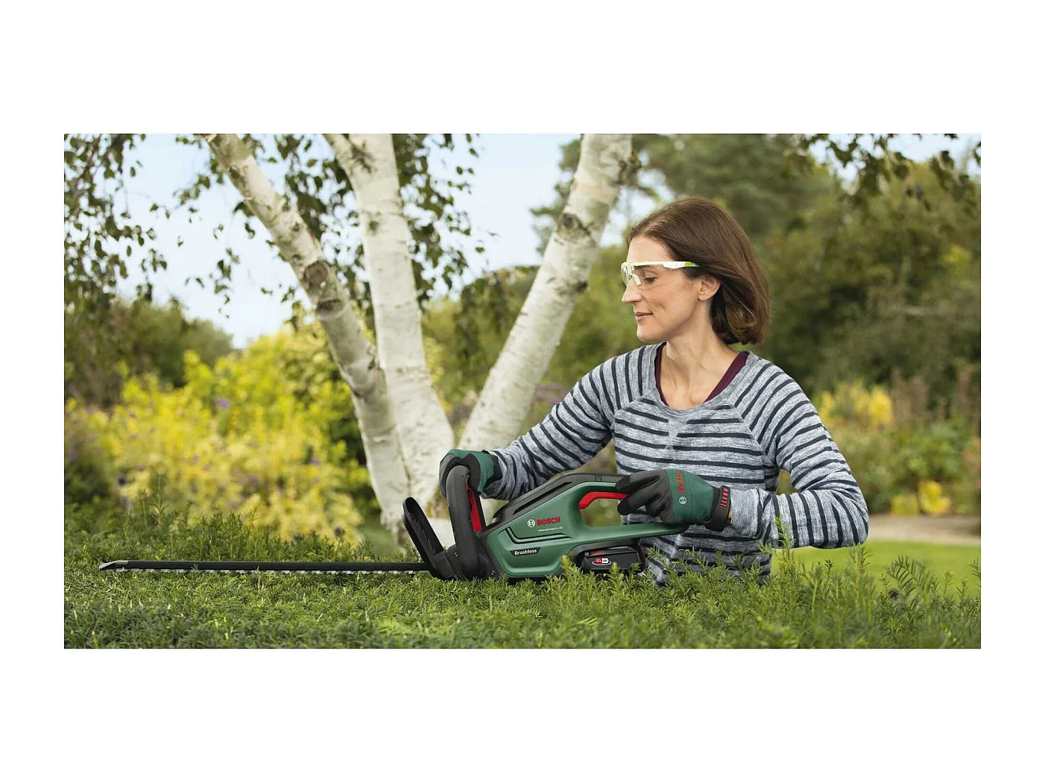 Draadloze Bosch UniversalHedgeCut 18-50 PowerForAll 18V Heggenschaar - Alleen gereedschap, anti-blokkeersysteem, takken tot 25 mm knippen