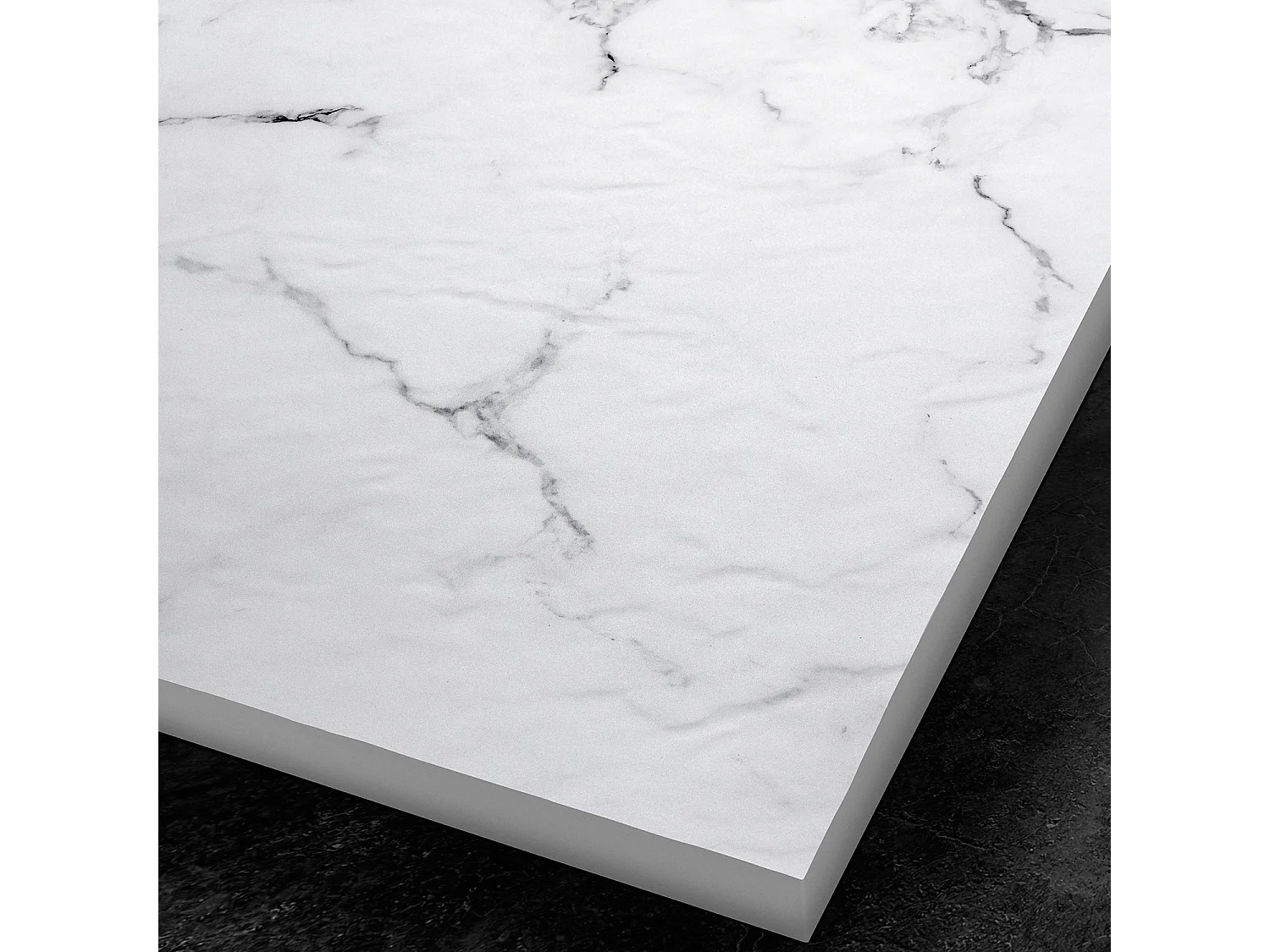 Receveur de douche en résine 160 x 80 cm imitation marbre blanc – grille carrée inox blanc excentrée