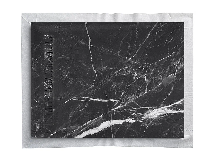 Receveur de douche 200x100 cm en résine effet marbre noir – caniveau linéaire excentré/centré inox noir marbre, siphon ultra-plat + natte étanche