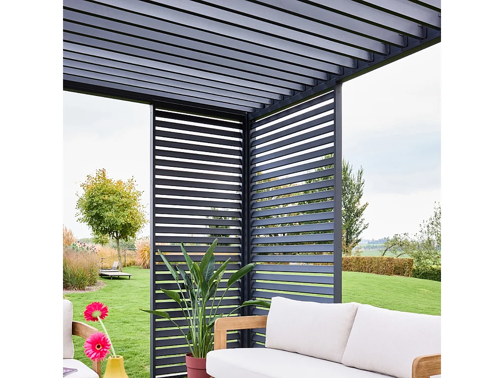 Pérgola bioclimática de aluminio 3x4m + 1 persiana 1m+ 1 persiana 1.3m