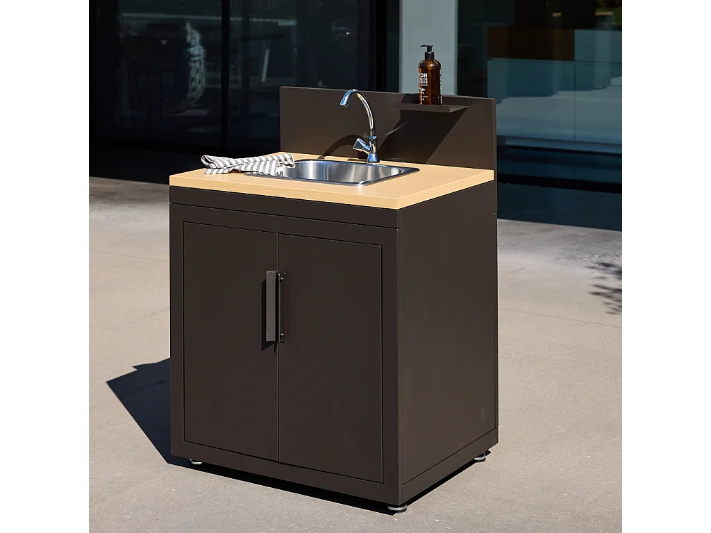 Cocina exterior de acero y decoración de madera 1 fregadero 2 puertas