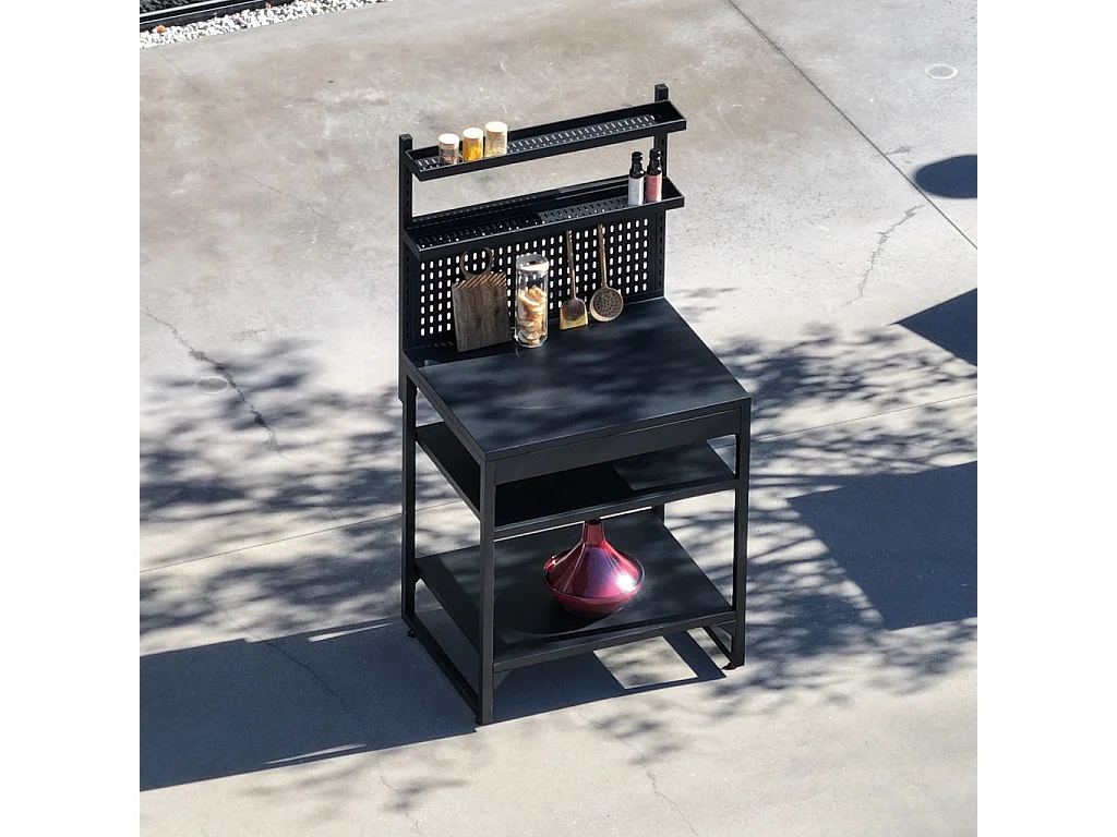 Cocina exterior de acero con 2 estantes, 2 bandejas y soporte mural,