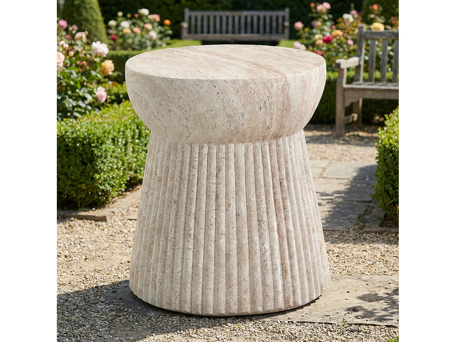Table d'appoint de jardin - 38 x 38 x 43 cm - aspect travertin - légère et pratique - Oxyde de magnésium - beige