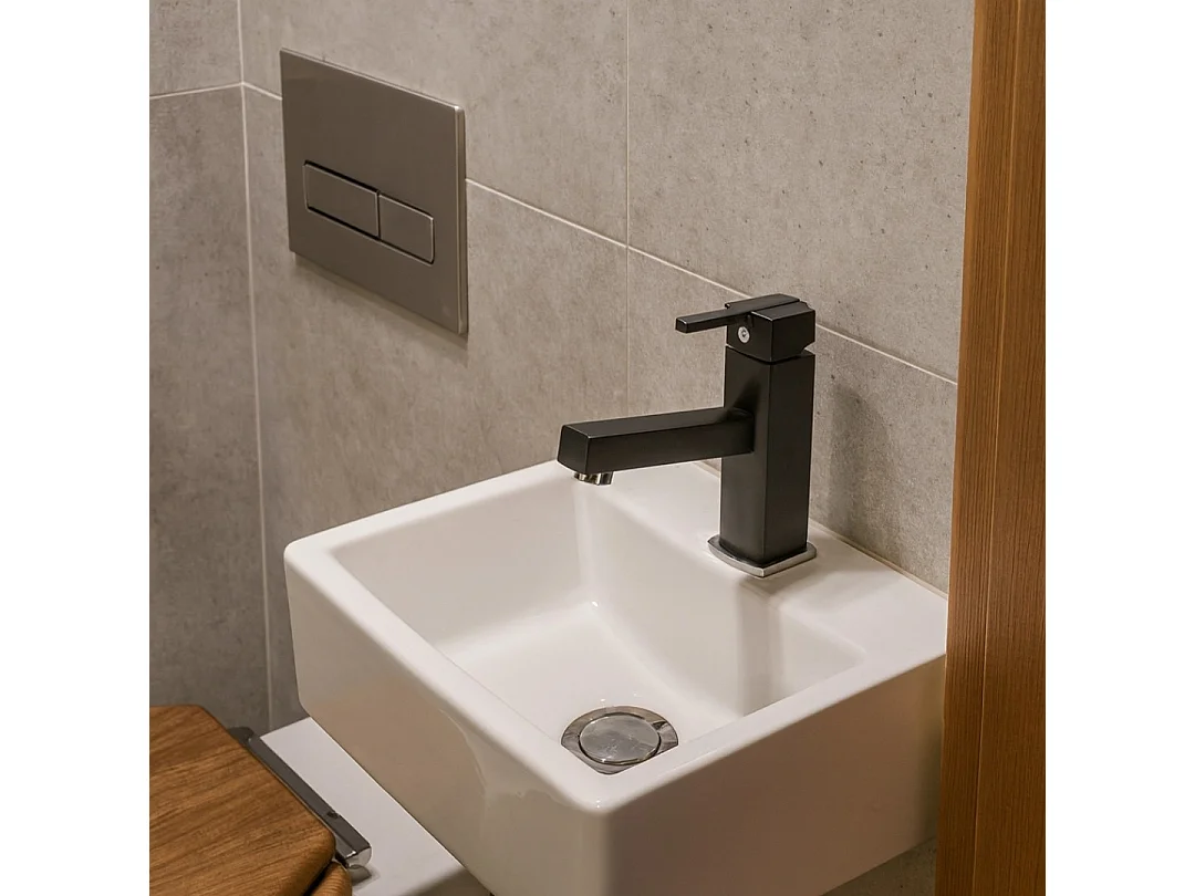 Scoop mitigeur lave-mains carré noir eau chaude et froide - Essebagno